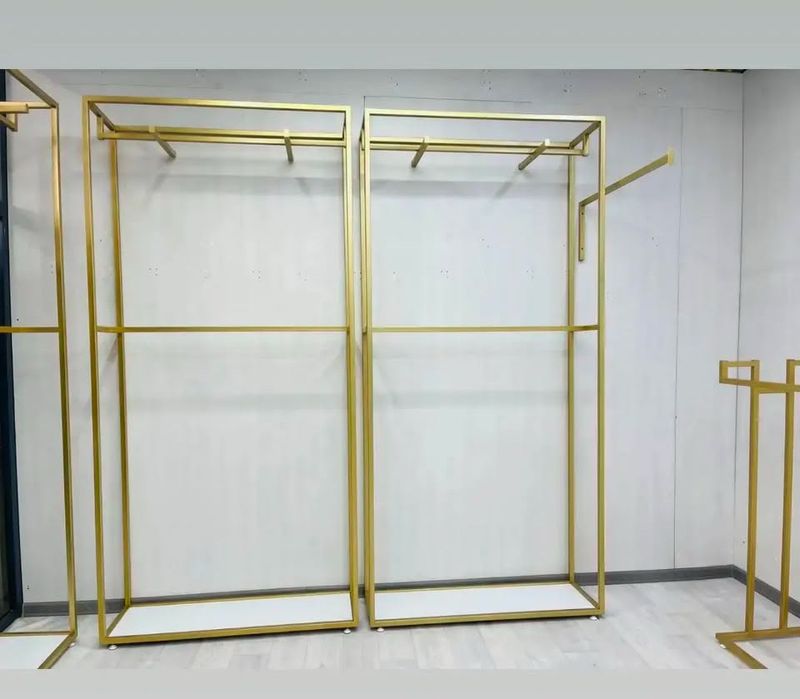 Лофт стильдегі киім ілгіштер