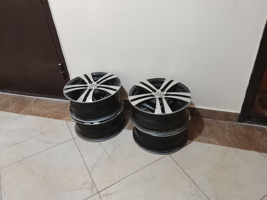 Диски на Фольксваген поло R15
