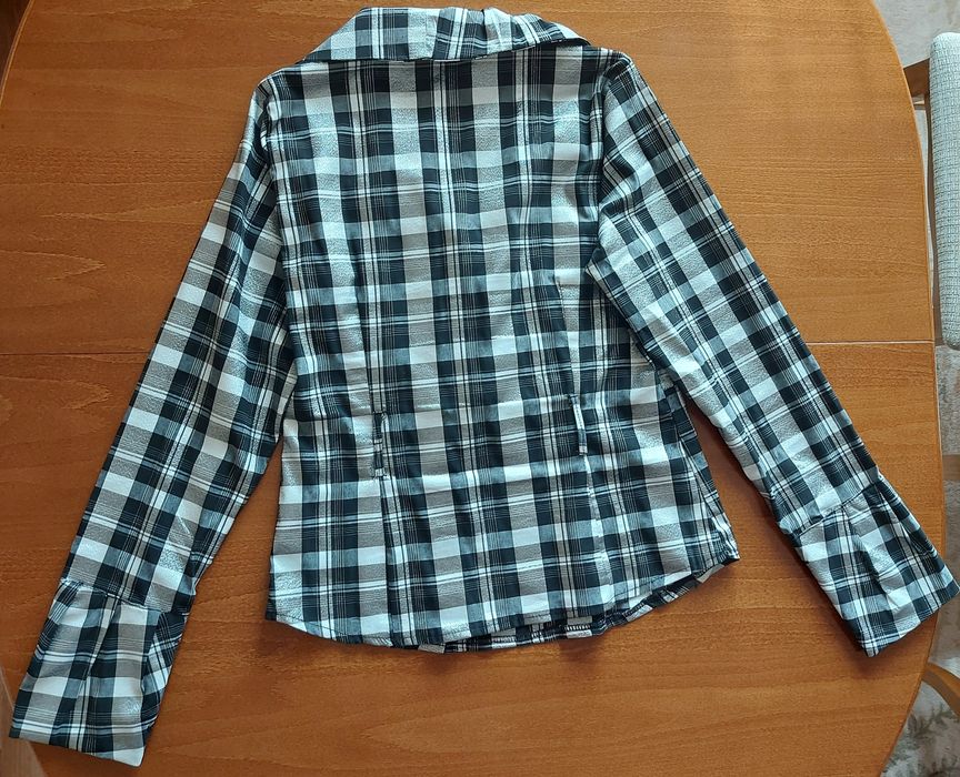 Дамска ризи и блуза с дълъг ръкав