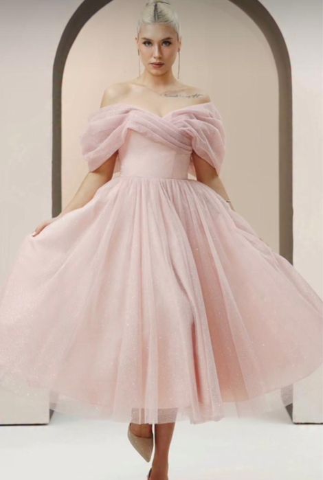 Платье на той или выпускной