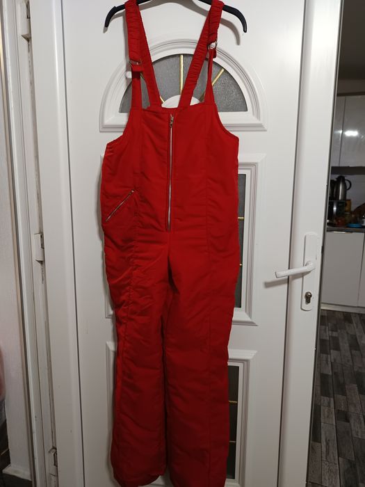 Pantaloni ski și salopete ideale pt zăpadă