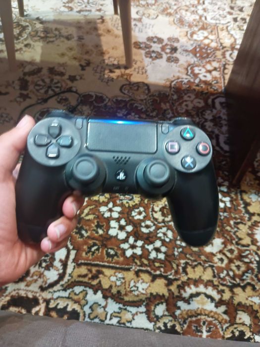 PS4 със  riders republic, rdr2 и GTA 5 premium edition
