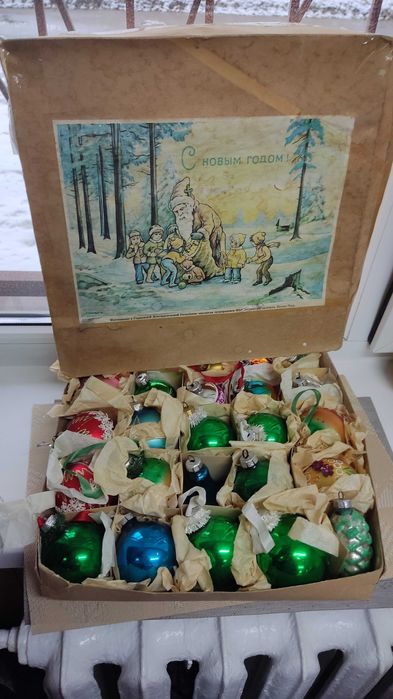 Модели автомобилей, игрушки СССР