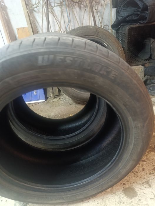 Продам шины б/у в хорошем состоянии
