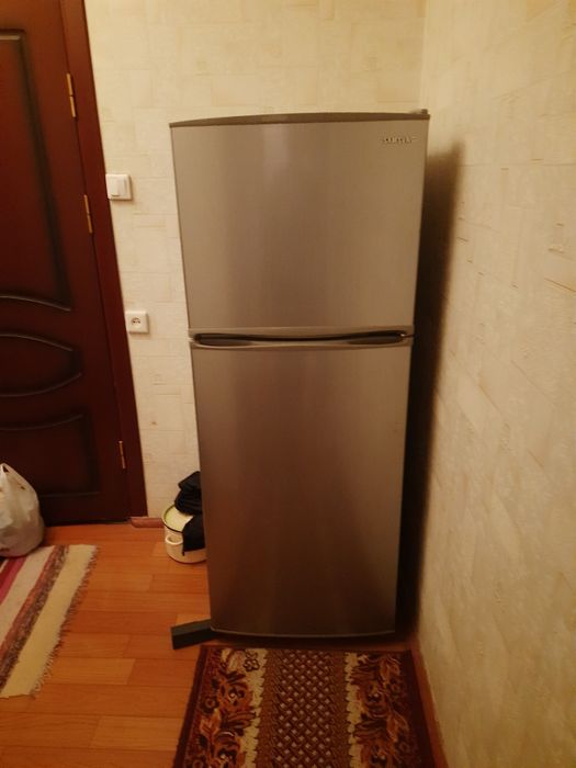 Xoladilnik sotiladi