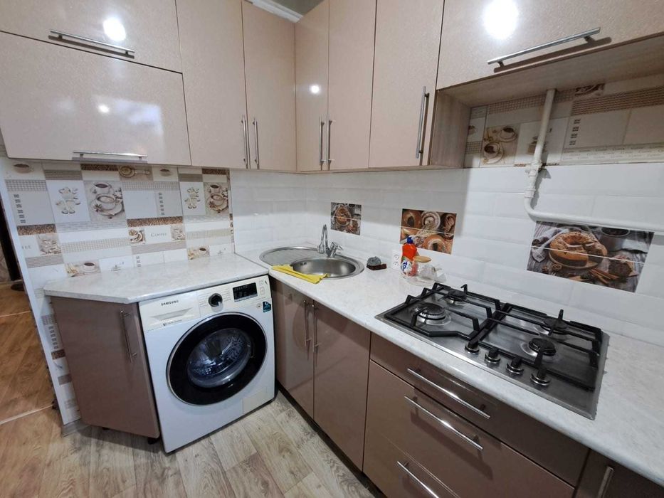 СРОЧНО продам 2 комнатную квартиру