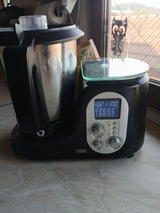 Мултифункционален кухненски робот Beem Thermostar Mixx & Cook.