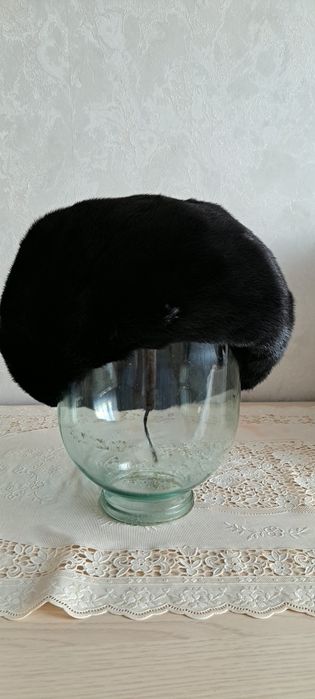 Продам норковый женский берет