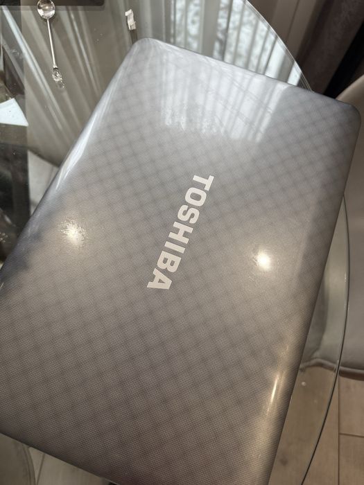 Toshiba satellite l755