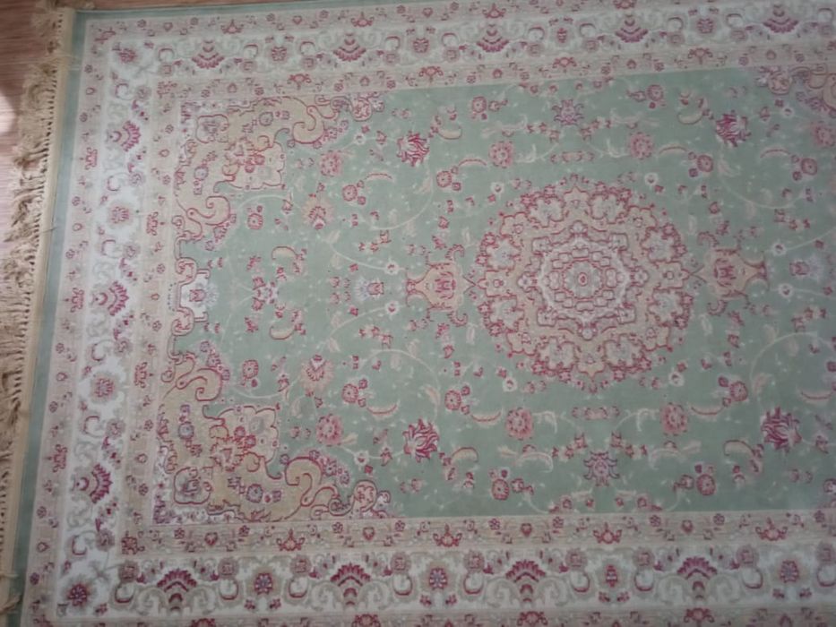 Продам ковер 1.5х2.3 Турция