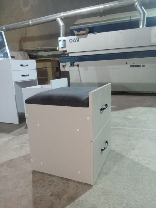 #MEBEL trimo + 4 ta tortmali tumba stol