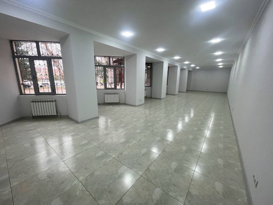 Аренда здания под школу, университет. М. Новза ул. Мукимий, 7500 m2 V1