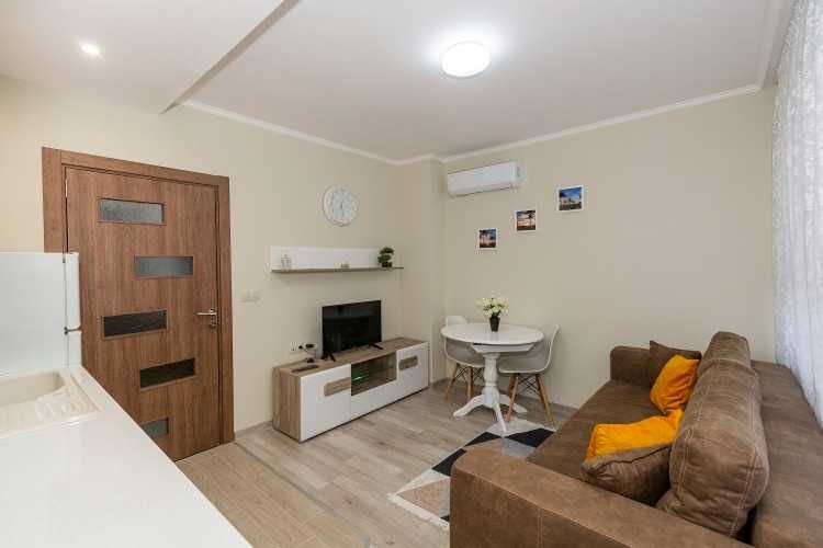 Дава се под наем Двустаен апартамент в Бургас, Сарафово - 62 кв.м за 357 € - Снимка #2