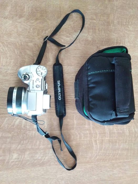 фотоапарат OLYMPUS