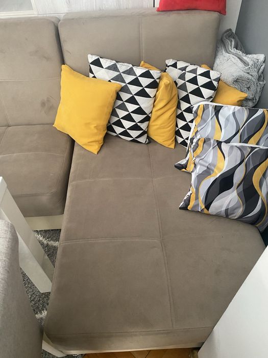 Разтегателен диван