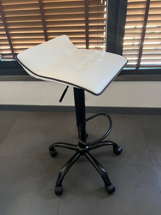 Бар стол на колелца Париж + 24м гаранция и безплатна доставка