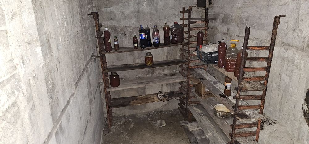 Двухэтажный сухой гараж Ердена