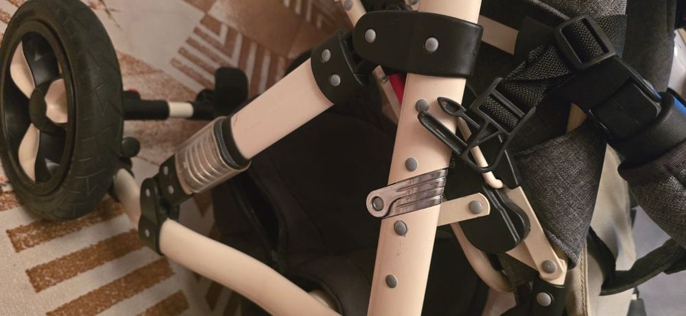 Продам детскую коляску