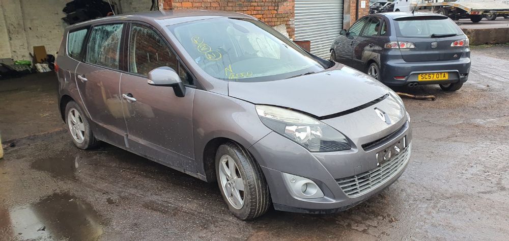 Piese din Dezmembrari Renault Grand Scenic 3 2011