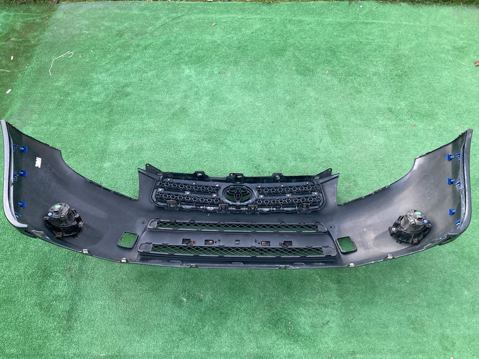 Предна броня за тойота рав4/Toyota Rav4 06-08г