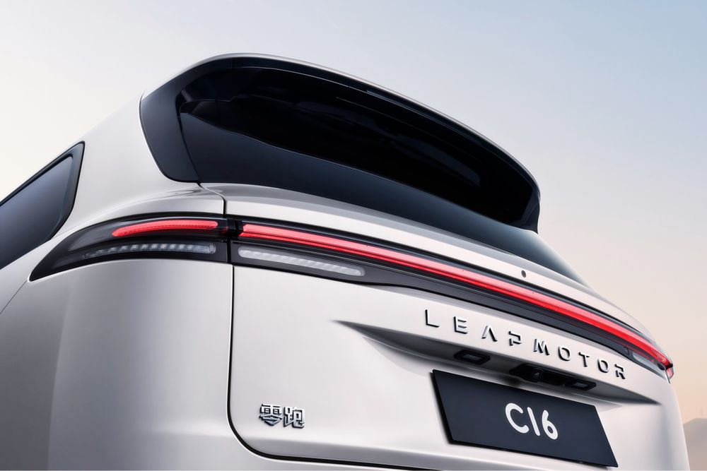 Leapmotor C16 Gibrid Full massaj 2026 model