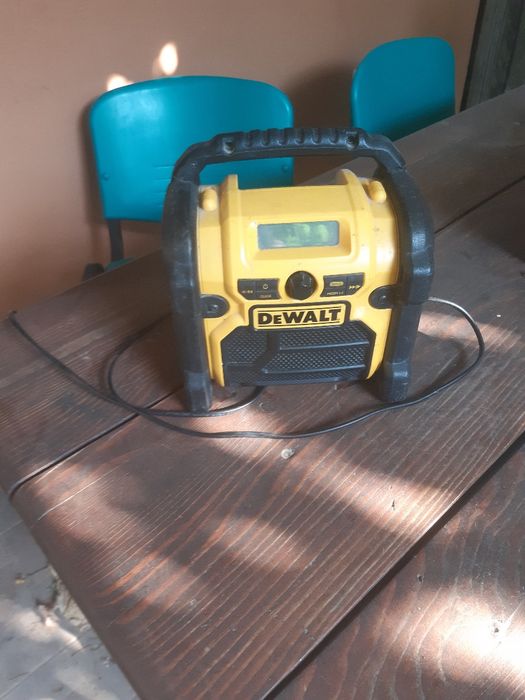 Radio de șantier Dewalt DCR 019