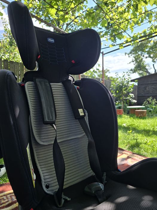 Scaun auto rotativ Chicco Unico EVO i-Size, Black (Negru), de la naste