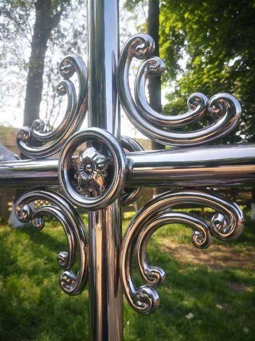 Cruci si garduri din inox pentru cimitir funerarii accesorii