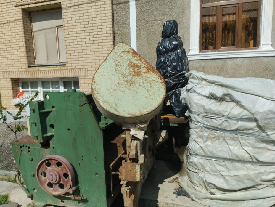 Гелотина Сверлиний  РЕЗБАНАРЕЗНОЙ  Токарний станоклар сотилади