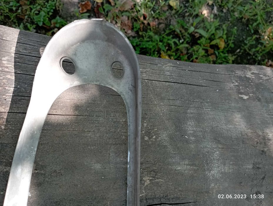 Рамка фары противотуманной Mazda 626 Cronos 1991