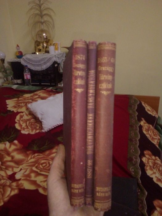 Carti vechi in stare foarte buna