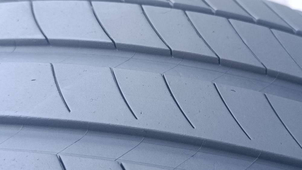 235/45/17 Michelin