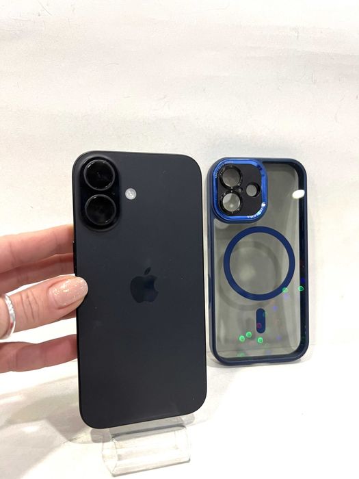 iPhone 16, Black, 128GB, doar 23 cicluri de încărcare, impecabil!