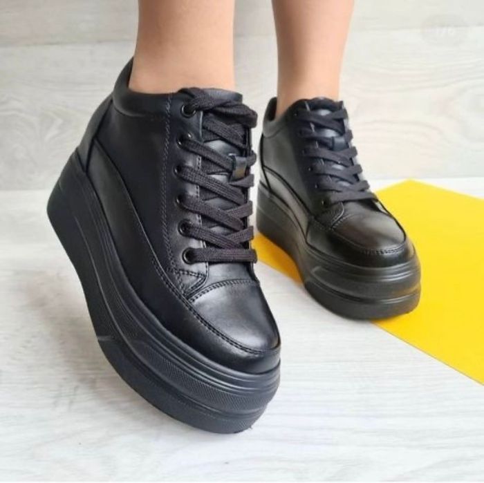 Продам крутые ботиночки