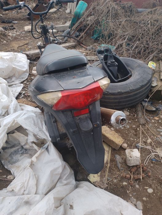 Продам скутер цена договорная