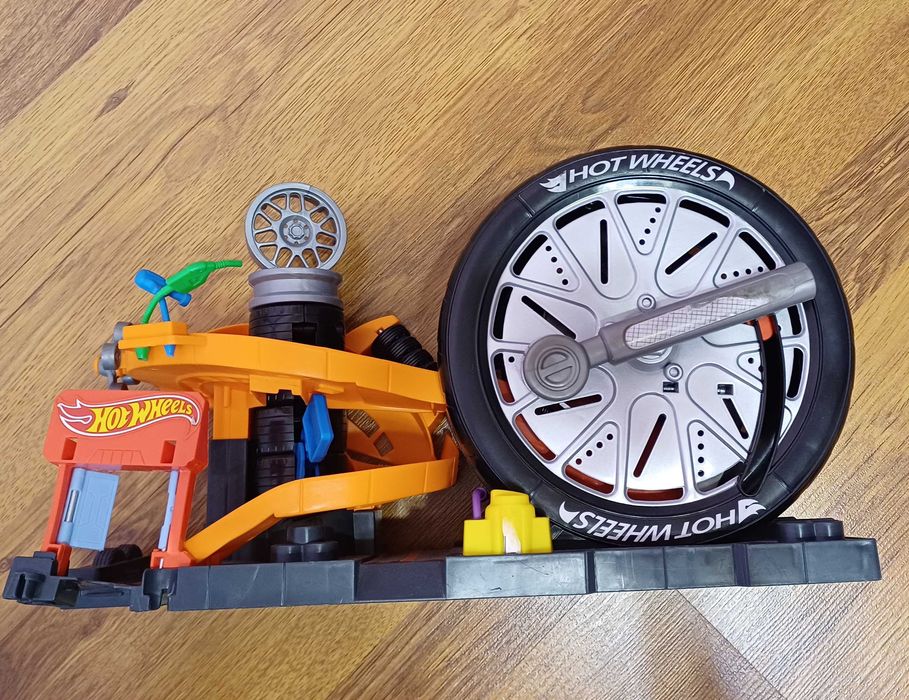 Писта Hot Wheels