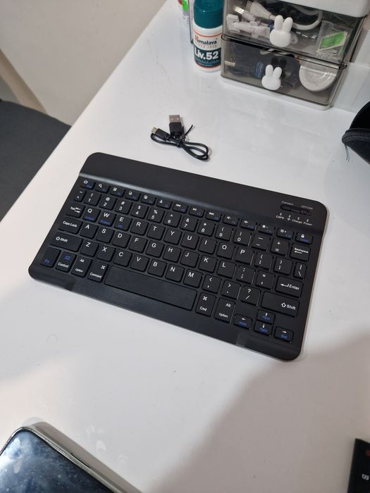 Tastatura Bluetooth