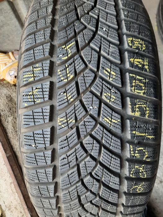 Единични Зимни Гуми:225/50/18;245/45/18;255/45/20
