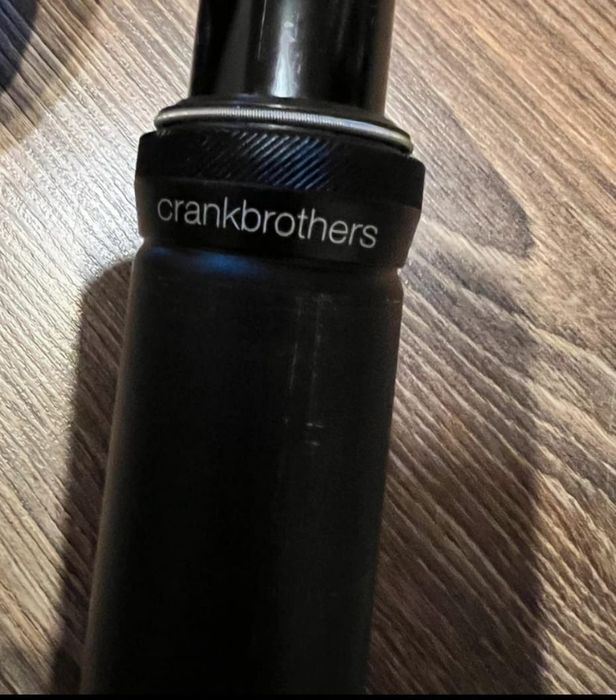 Dropper post crankbrothers