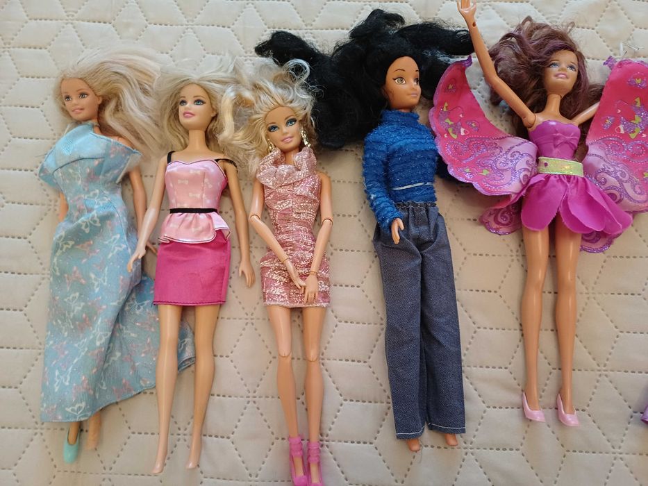 Păpuși Barbie originale