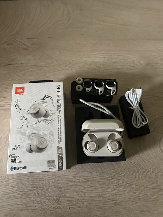 Безжични слушалки JBL - Reflect Flow Pro - нови