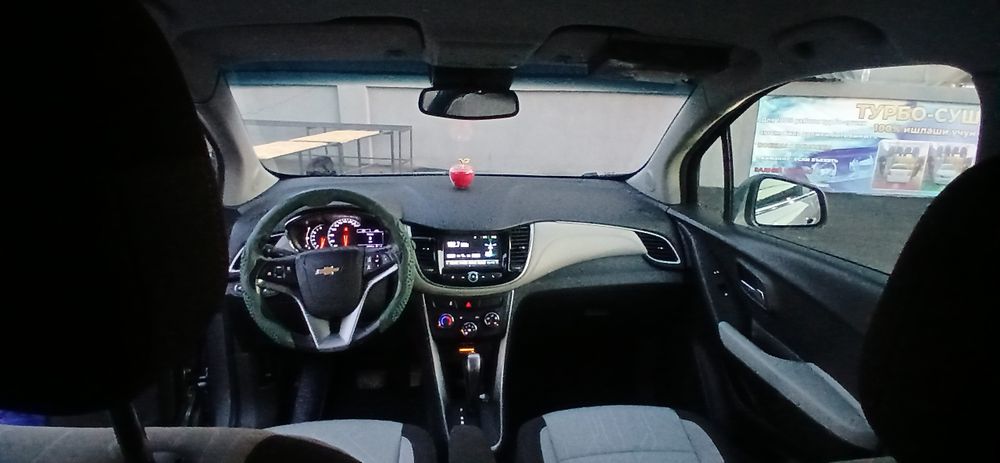 Tracker 1 primer avtomat sotiladi srochniy