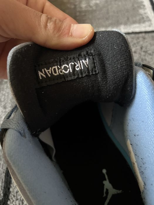 Jordan 4 university blue