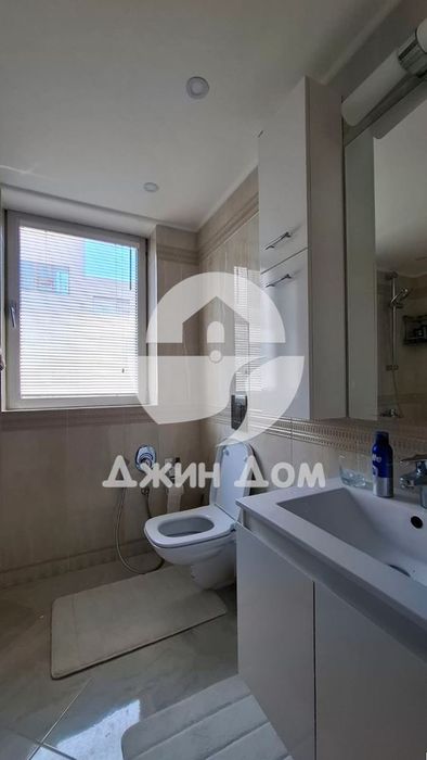 Продава се Къща в Бургас, Сарафово - 187 кв.м за 2942 €/кв.м - Снимка #8