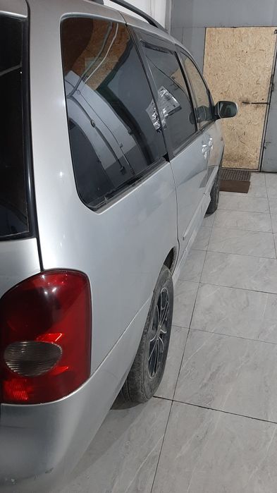 Отличная мазда мпв