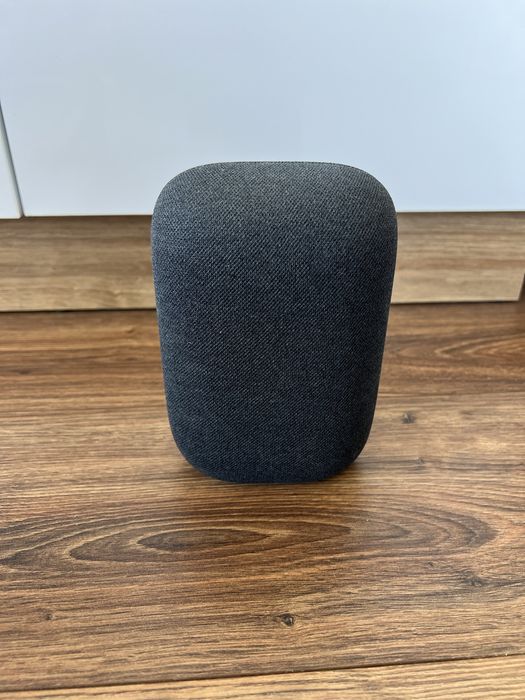 Google Nest Audio смарт колонка