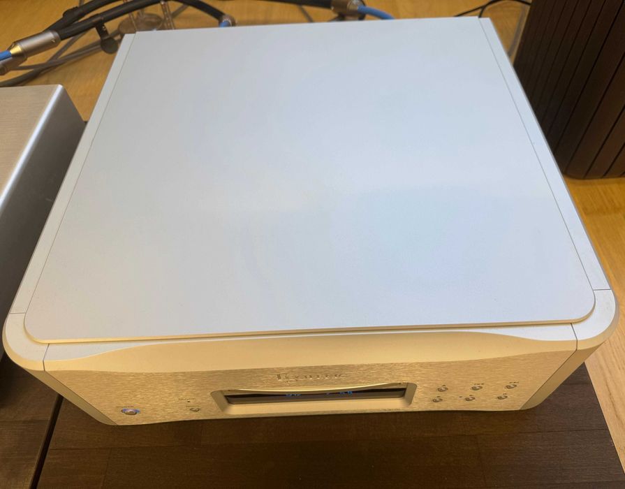 Esoteric K01-XD SACD/CD/DAC