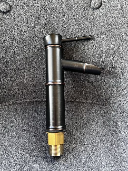 Baterie chiuvetă negru bronz periat – model bambus