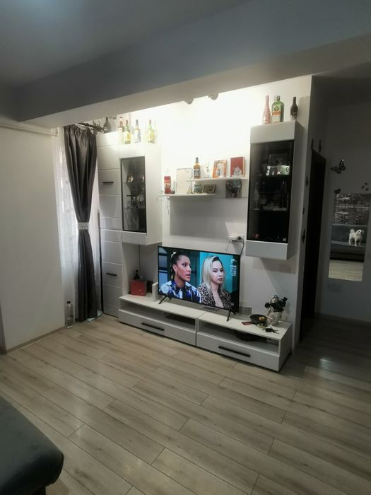 Închiriez apartament 2 camere militari residence