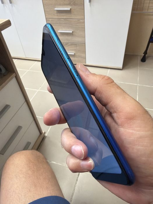 Huawei Y7 (2019) 3/32gb - отлични